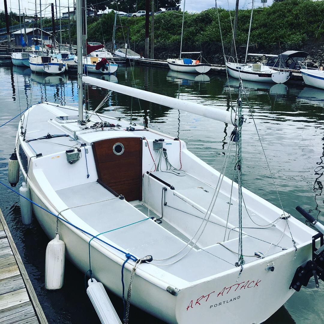 Sweet Little Gig on a Cal 20 – Viento Sailing